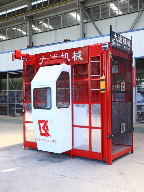 施工電梯采購(gòu)注意事項(xiàng)！