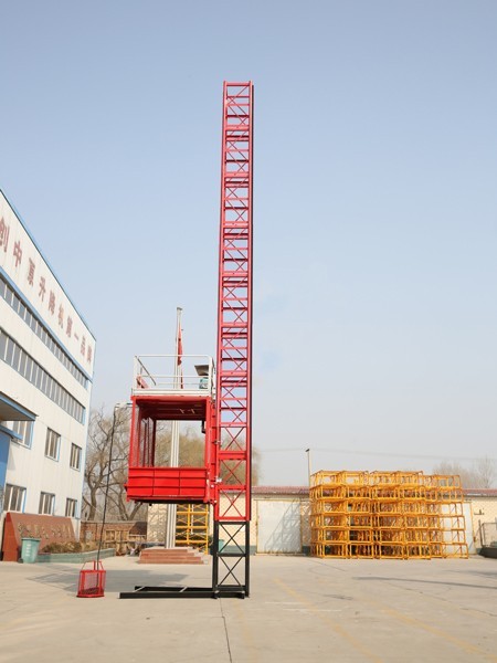 建筑工地升降機維修方法！